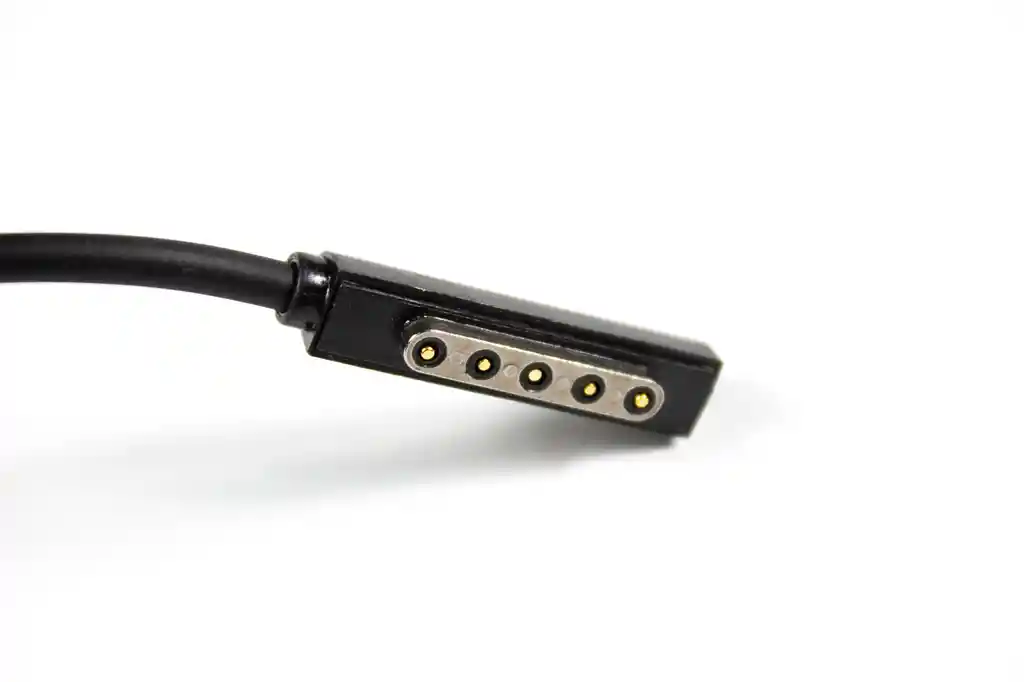 Cargador Microsoft Surface 2/surface Rt/surface Pro 12v/2a
