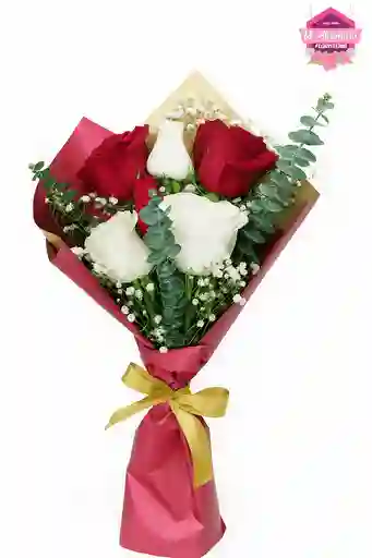 Bouquet De Rosas Rojas Y Blancas