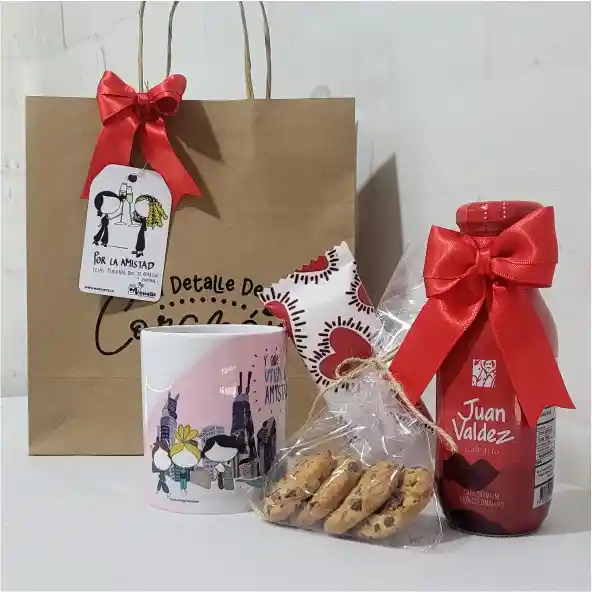 Regalo Mug And Cookies