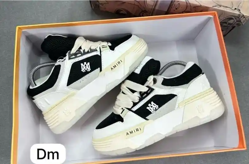 Tenis Amiri
