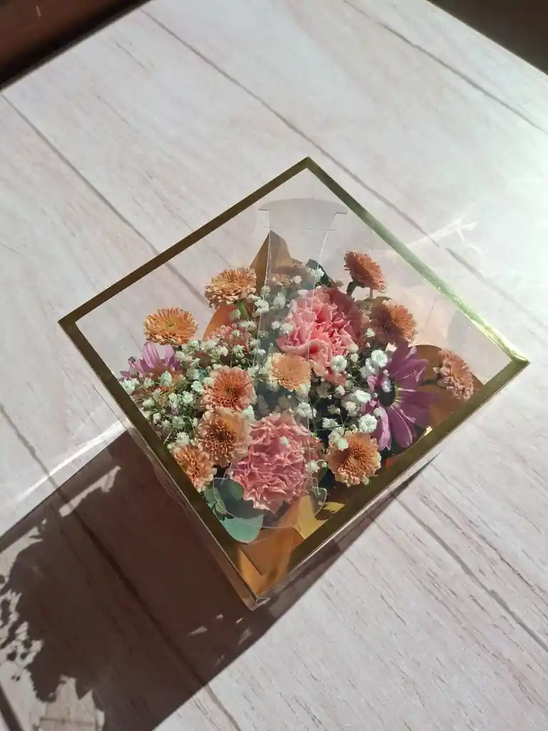 Flores, Caja De Flores