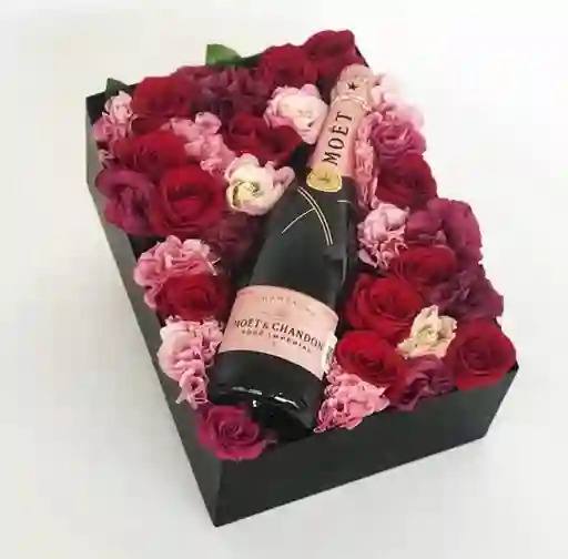 Caja De Rosas Con Moet