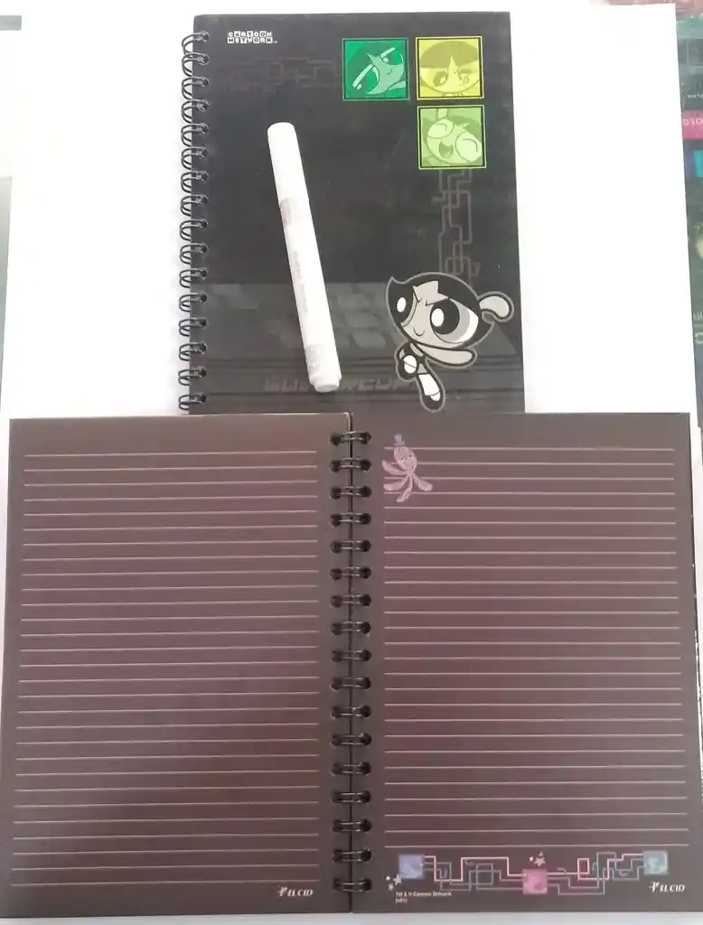Libreta Negra Pasta Dura Rayada De Hoja Negra 80 Hojas