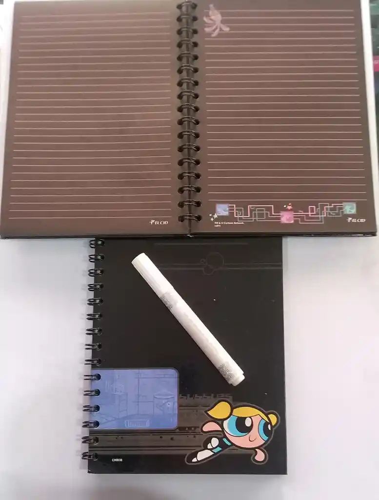 Libreta Negra Pasta Dura Rayada De Hoja Negra 80 Hojas