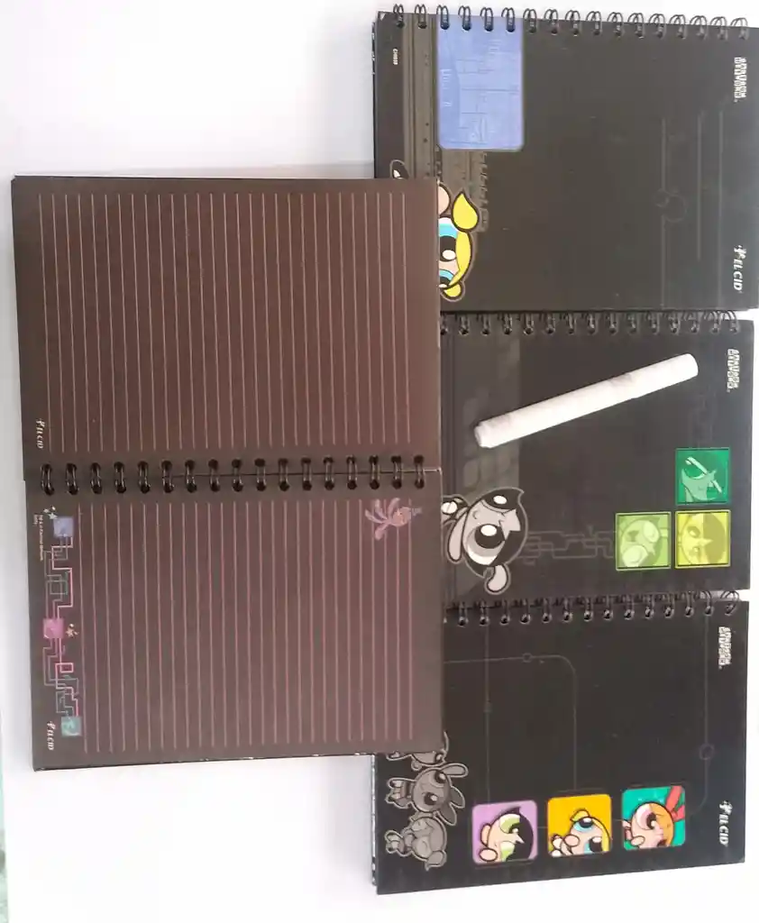 Libreta Negra Pasta Dura Rayada De Hoja Negra 80 Hojas