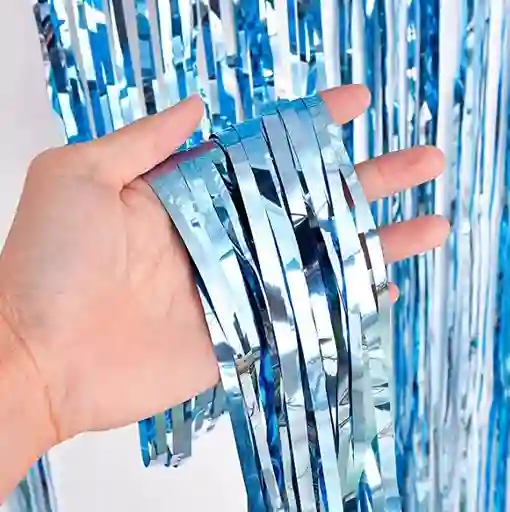 Cortina Decorativa Para Fiestas Metalizada Lisa Color Azul Cielo