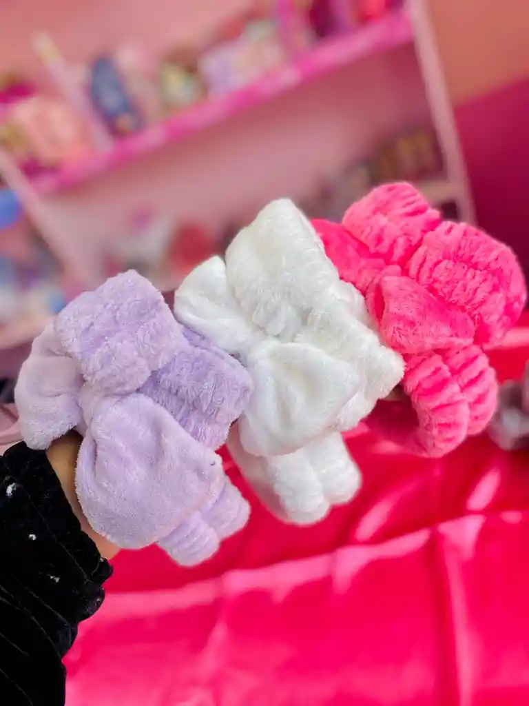 🎀 Kit Skincare: Diadema + Muñequeras Suaves 💖 Todo Lo Que Necesitas Para Tu Rutina Más Cute Y Cómoda