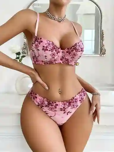 Conjunto Bordado Floral Talla M R111