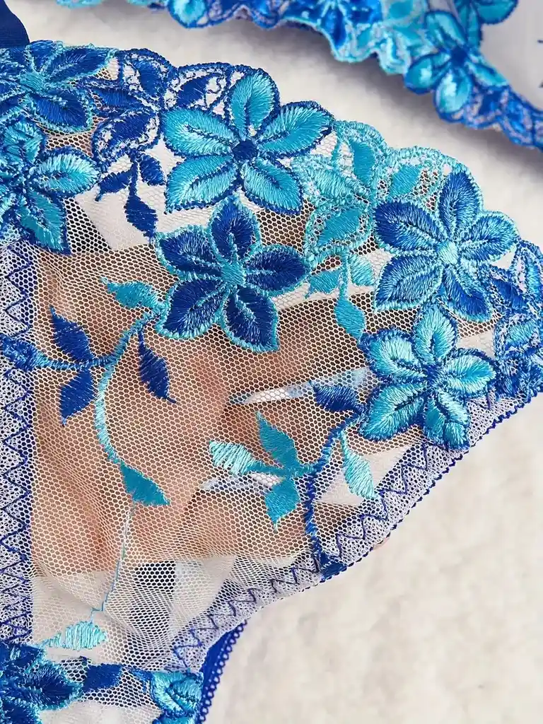 Conjunto Bordado Floral Talla M