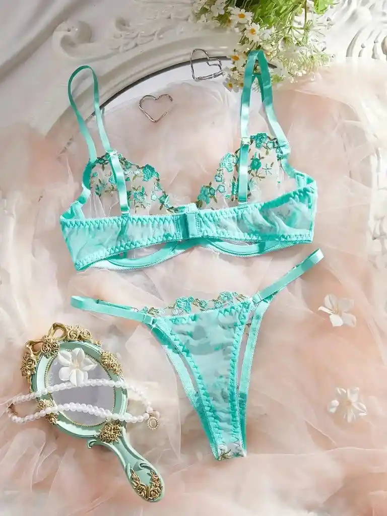 Conjunto Bordado Floral Talla M