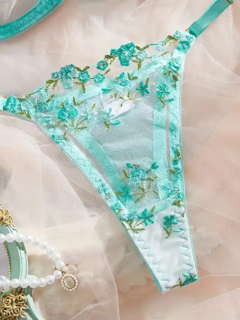 Conjunto Bordado Floral Talla M