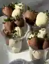 Vaso De Fresas Y Chocolate