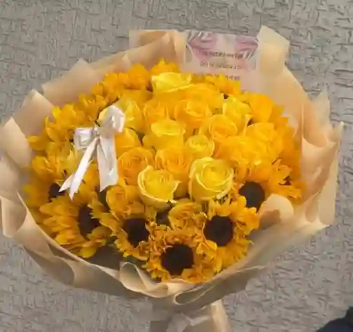Bouquet Rosas Amarillas Y Girasoles
