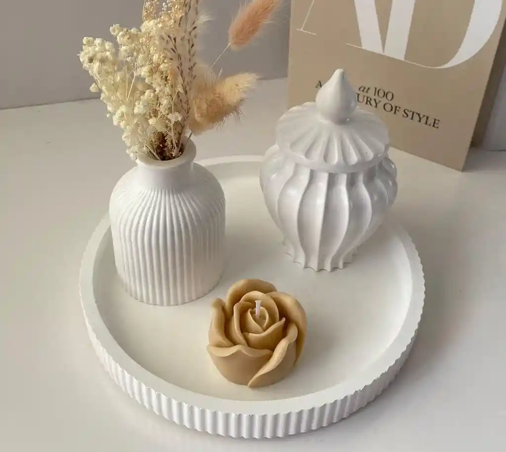 Centro De Mesa Con Anfora Y Florero, Bandeja Y Vela