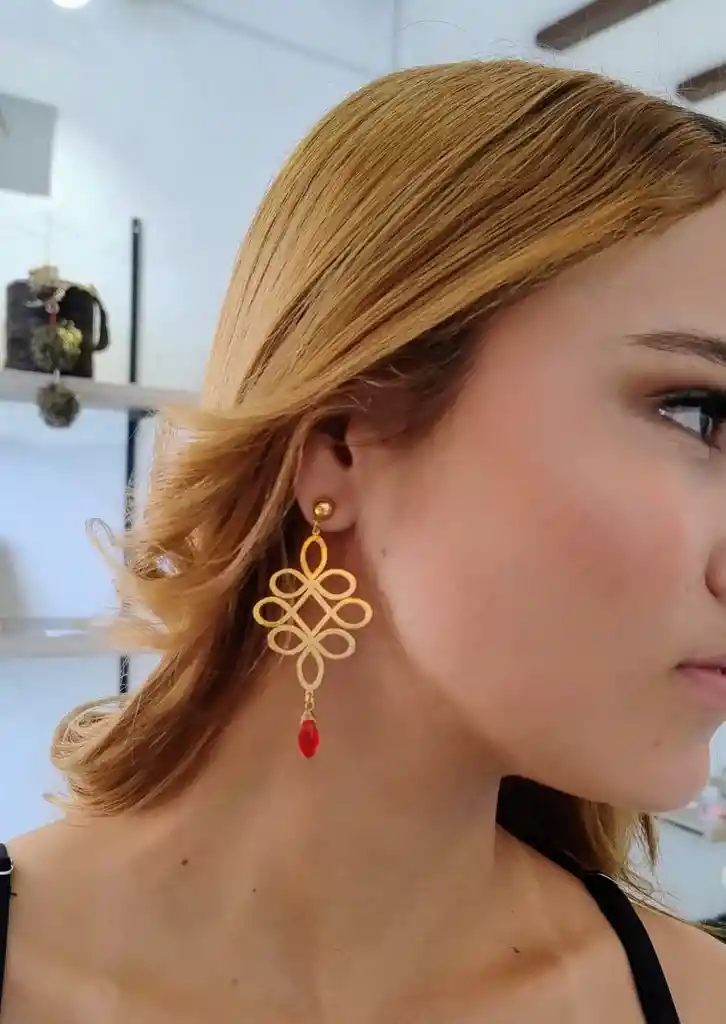 Aretes Nudo Tibetano