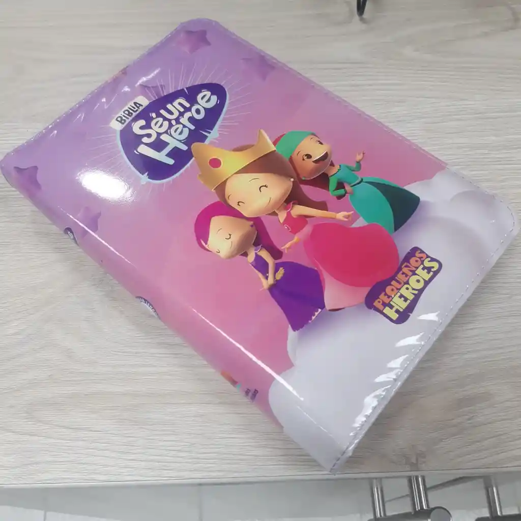 Biblia Sé Un Héroe Niña Tla Rosada Cierre Letra Grande