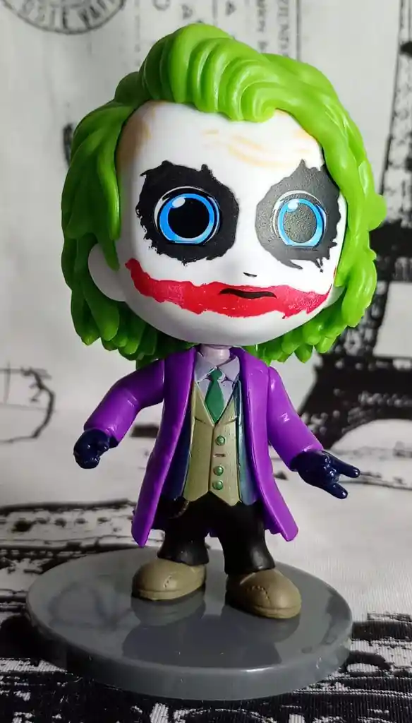 Figura Comic Joker Heath Ledger Pvc 9 Cms