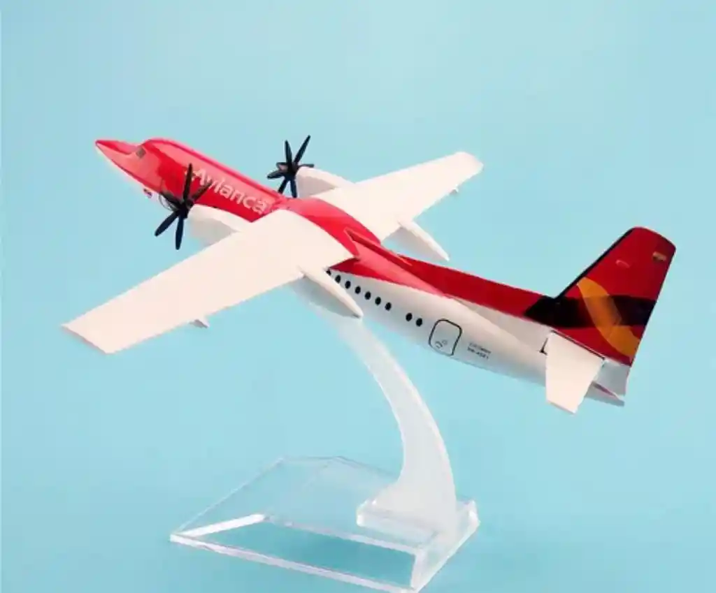 Avion Pequeño Metalico Acero Coleccionable De Avianca Fk-50 16cm