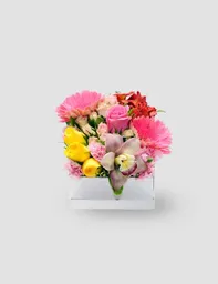Caja Cuadrada De Flores Mix