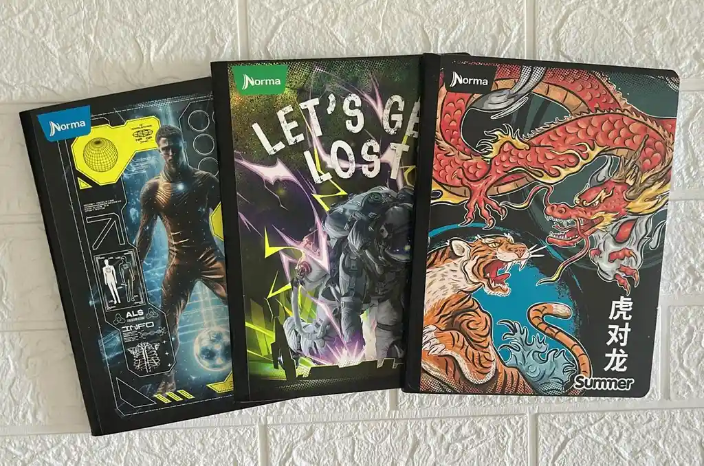 Cuaderno Cocido 100h Doble Linea Niño Con Stickers Summer Norma