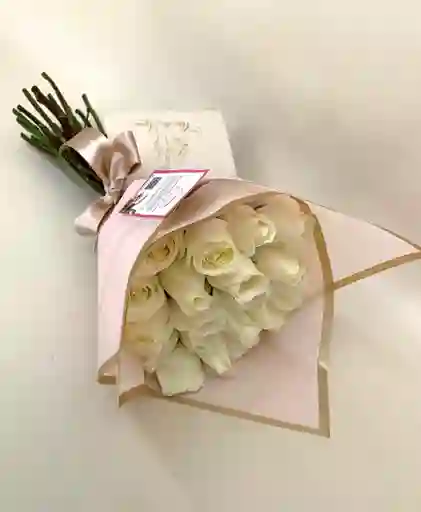 Bouquet De 12 Rosas Blancas