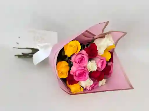 Bouquet De 12 Rosas Surtidas Tipo Exportacion.
