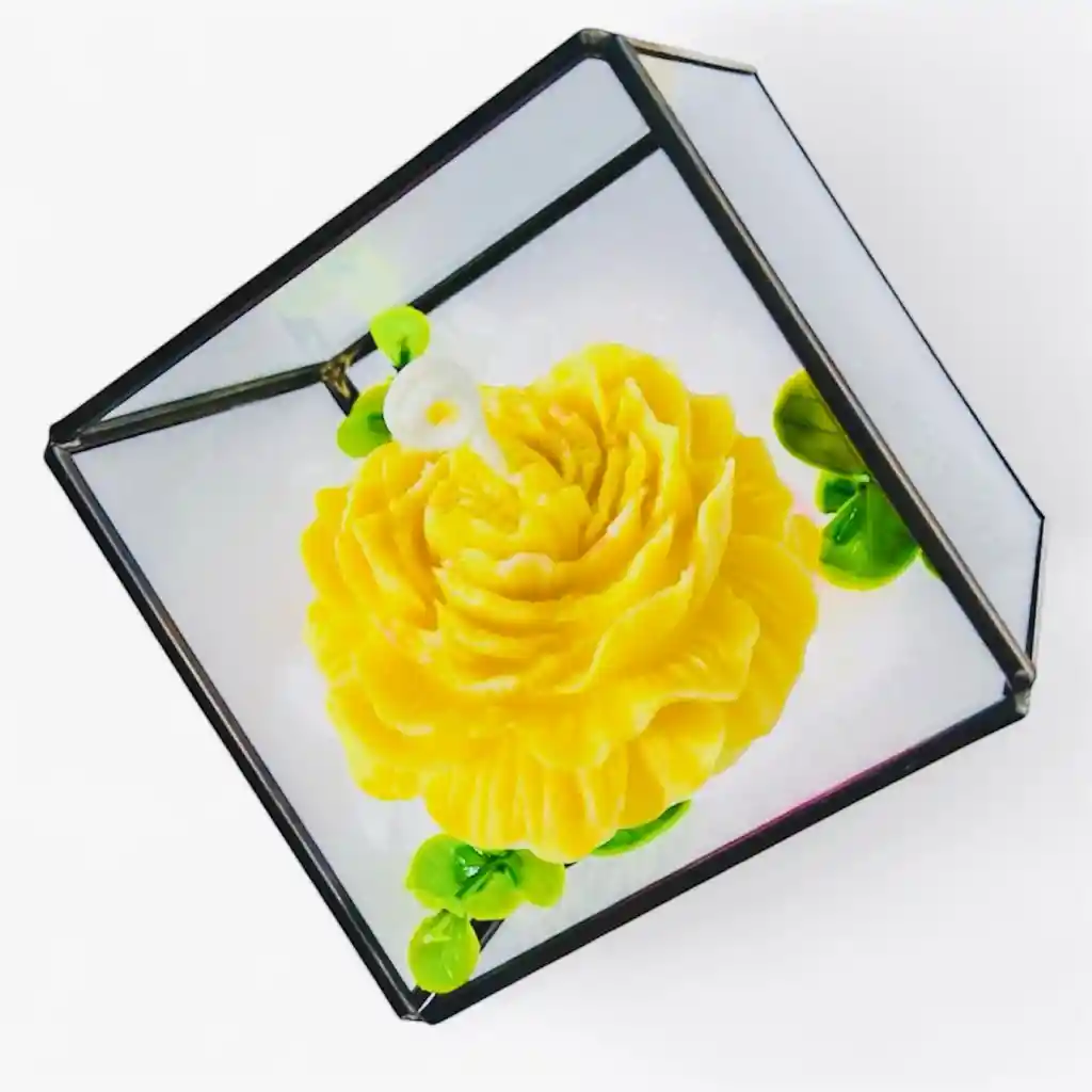 Regalo Especial La Princesa Con Vela De Rosa Amarilla En Cupula De Vidrio - Feliz Dia - Feliz Cumpleaños - Amor Y Amistad - Flores Amarillas