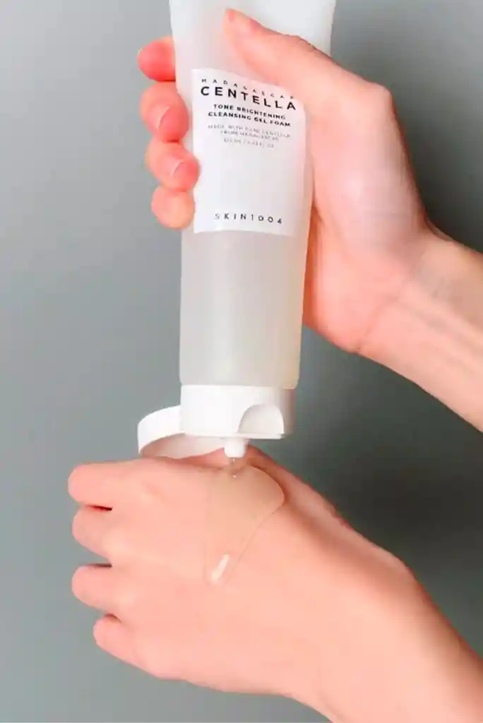 Skin 1004 Madagascar Centella Tone Brightening Cleansing Gel Foam