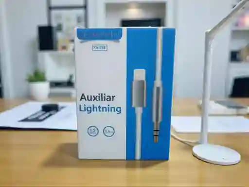 Cable Auxiliar De Audio Speed Song Sg-216 Iphone Lightning /jack 3.5mm, 1.5 Metros