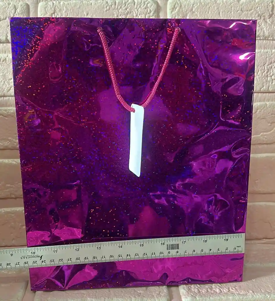 Bolsa Regalo Metalizada / Holograma Talla M (( 29*26*6 )) Colores De Dama