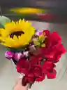 Caja De Rosas Y Girasoles