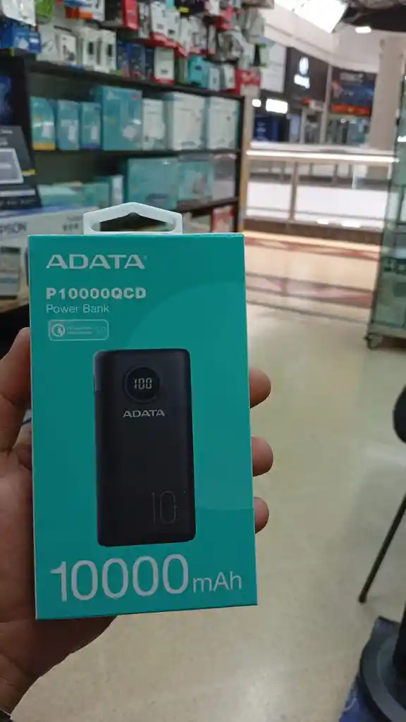 Power Bank Adata De 10.000 Mah Con Pantalla