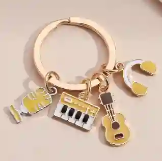 Llavero Diseño De Música Micrófono, Guitarra, Piano Y Auriculares Amarillo Para Hombre O Mujer Para Llaves