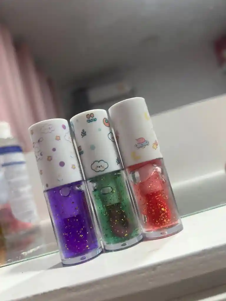 Gloss Con Brillos De Colores