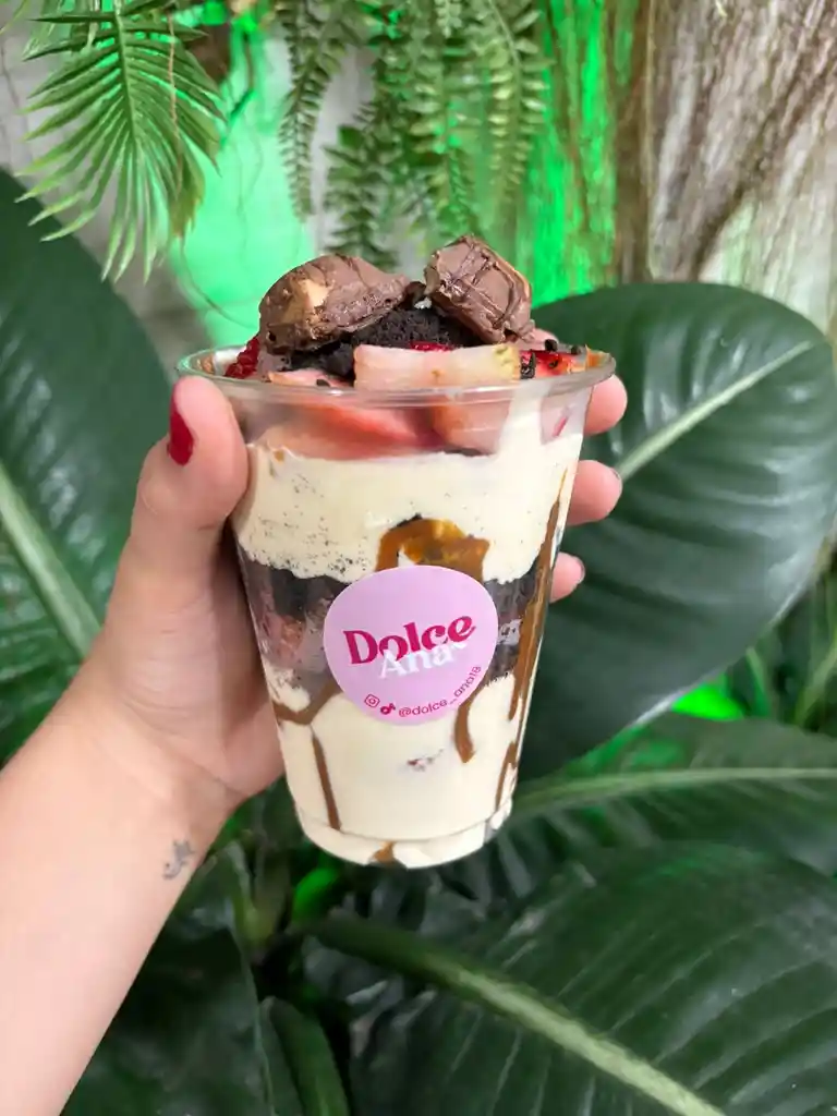 (16 Oz) Fresas Con Crema | Oreo, Kinder Y Arequipe