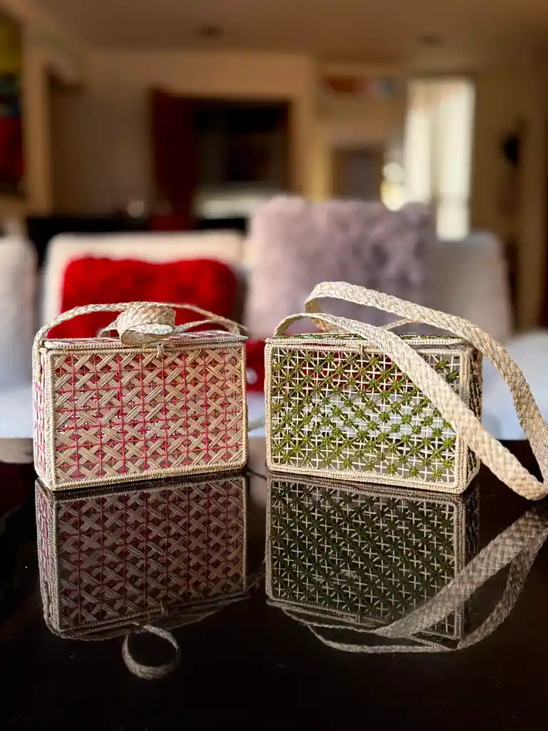 Bolso En Palma De Iraka