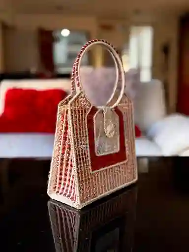Bolso En Palma De Iraka