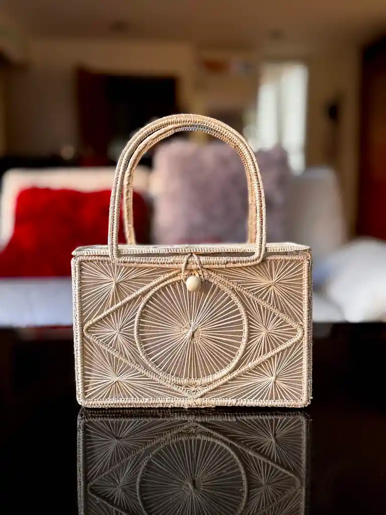 Bolso En Palma De Iraka