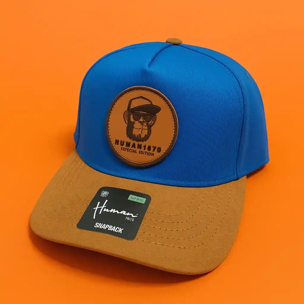 Gorra Azul Con Parche Cuero