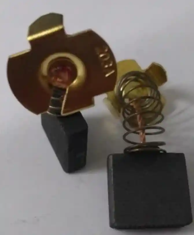 Juego De 2 Escobillas Para Pulidora Makita 100-96