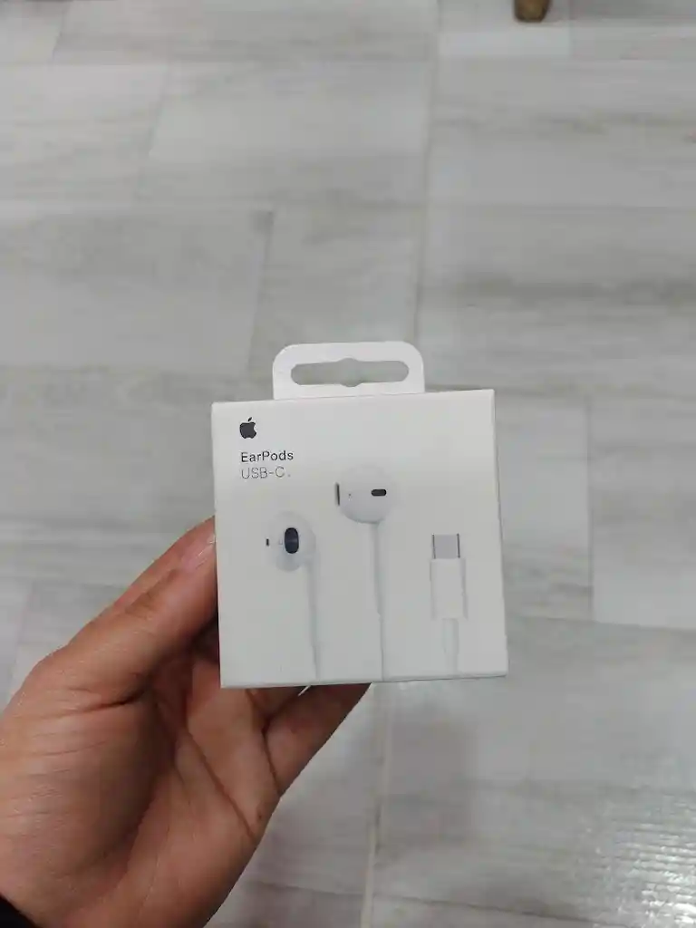Audífonos Con Cable Entrada Tipo C Earpods Blancos