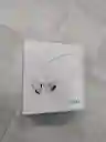 Audífonos Inalámbricos Pro Air Blancos Cuellera
