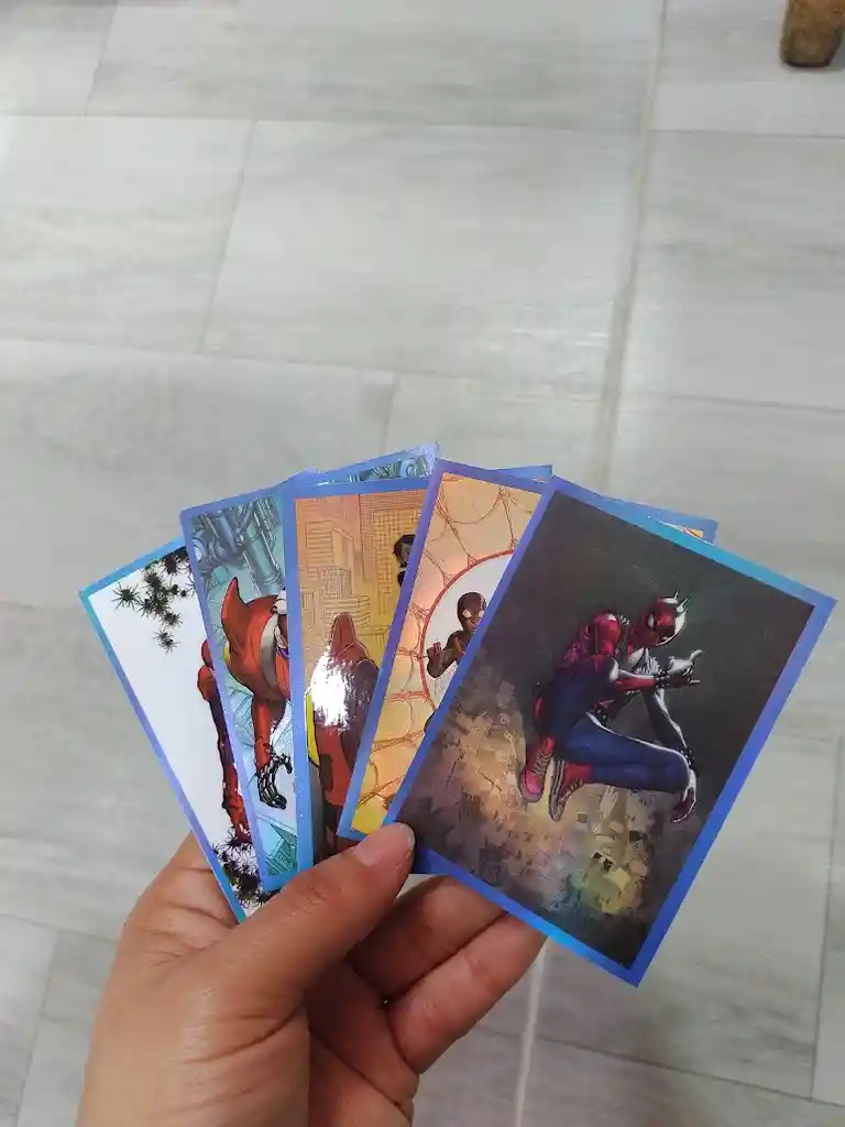 5 Láminas Stickers De Spiderman Variadas Panini Borde Azul