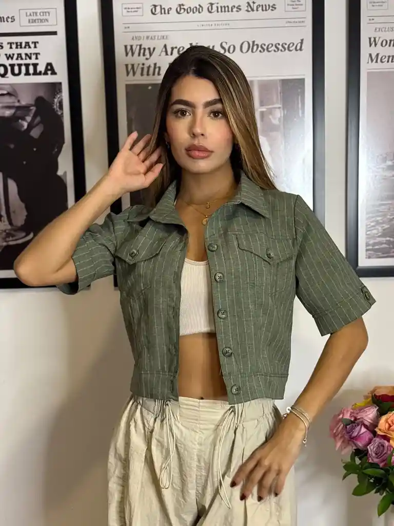 Chaqueta Corta