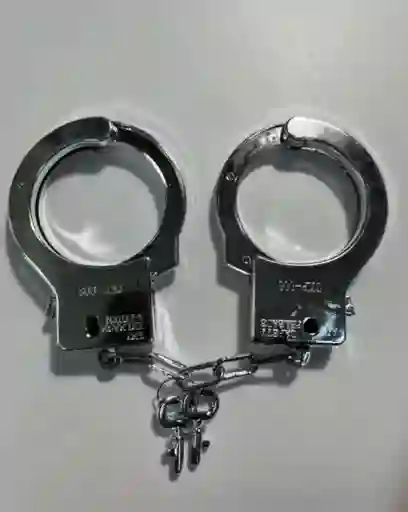 Esposas De Policia