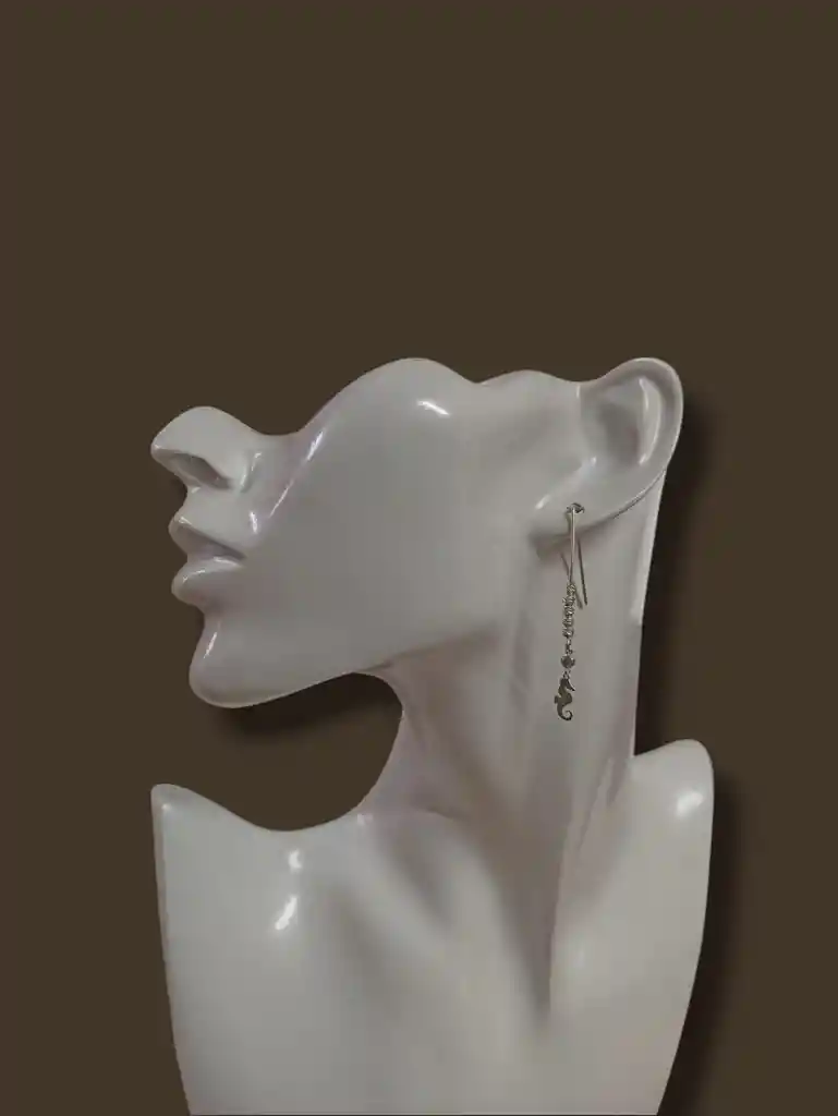 Aretes Plata Ley 925 Tipo Gancho Caballito De Mar Y Bolitas Brillantes Garantia Original Y Bolsa De Tela