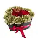 Corazón De Rosas Doradas Y Corona
