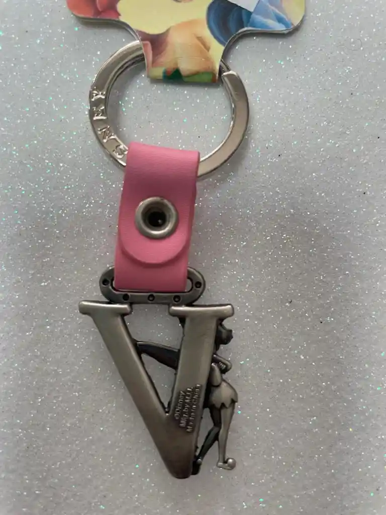 Llaveros De Metal Disney Con Iniciales💖