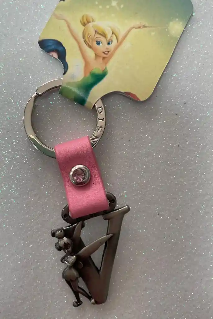 Llaveros De Metal Disney Con Iniciales💖