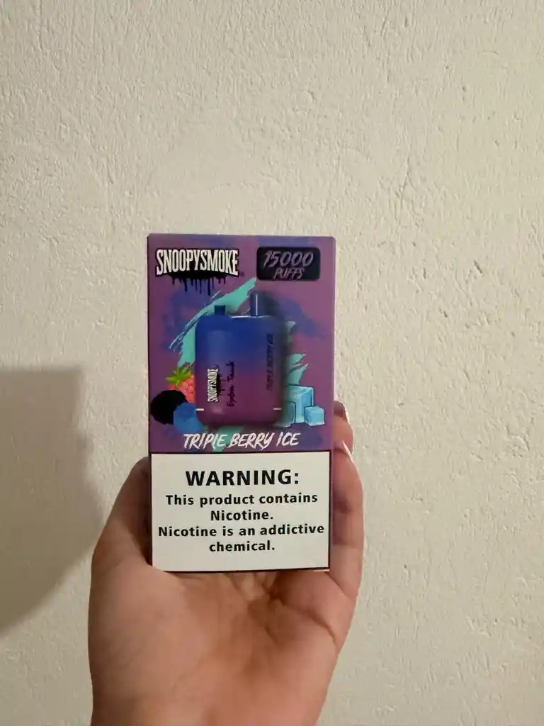 Snoopy Smoke Vape Triple Berry Ice